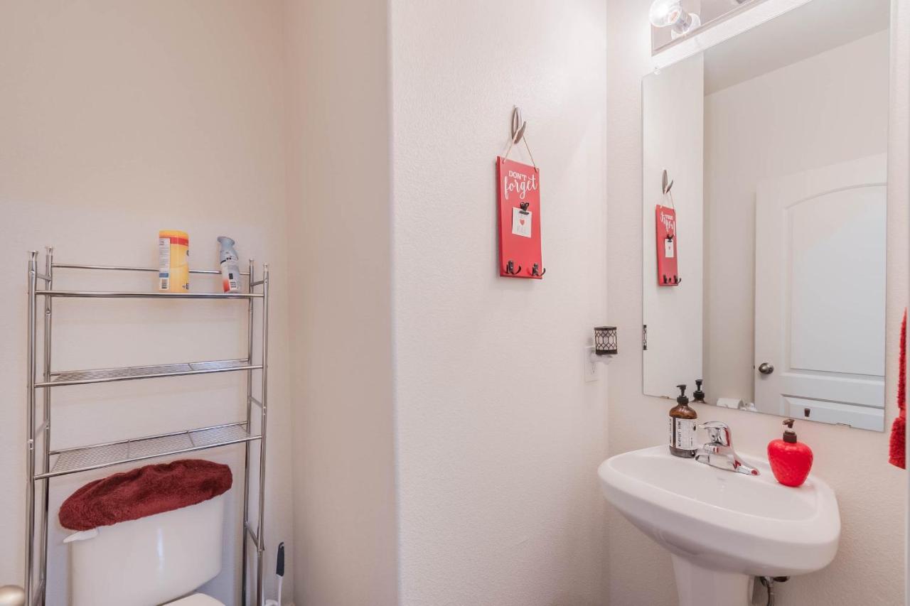 Luxury 5Br Dallas Retreat With Business Amenities - Perfect For Business Travelers, Families & Groups Extérieur photo