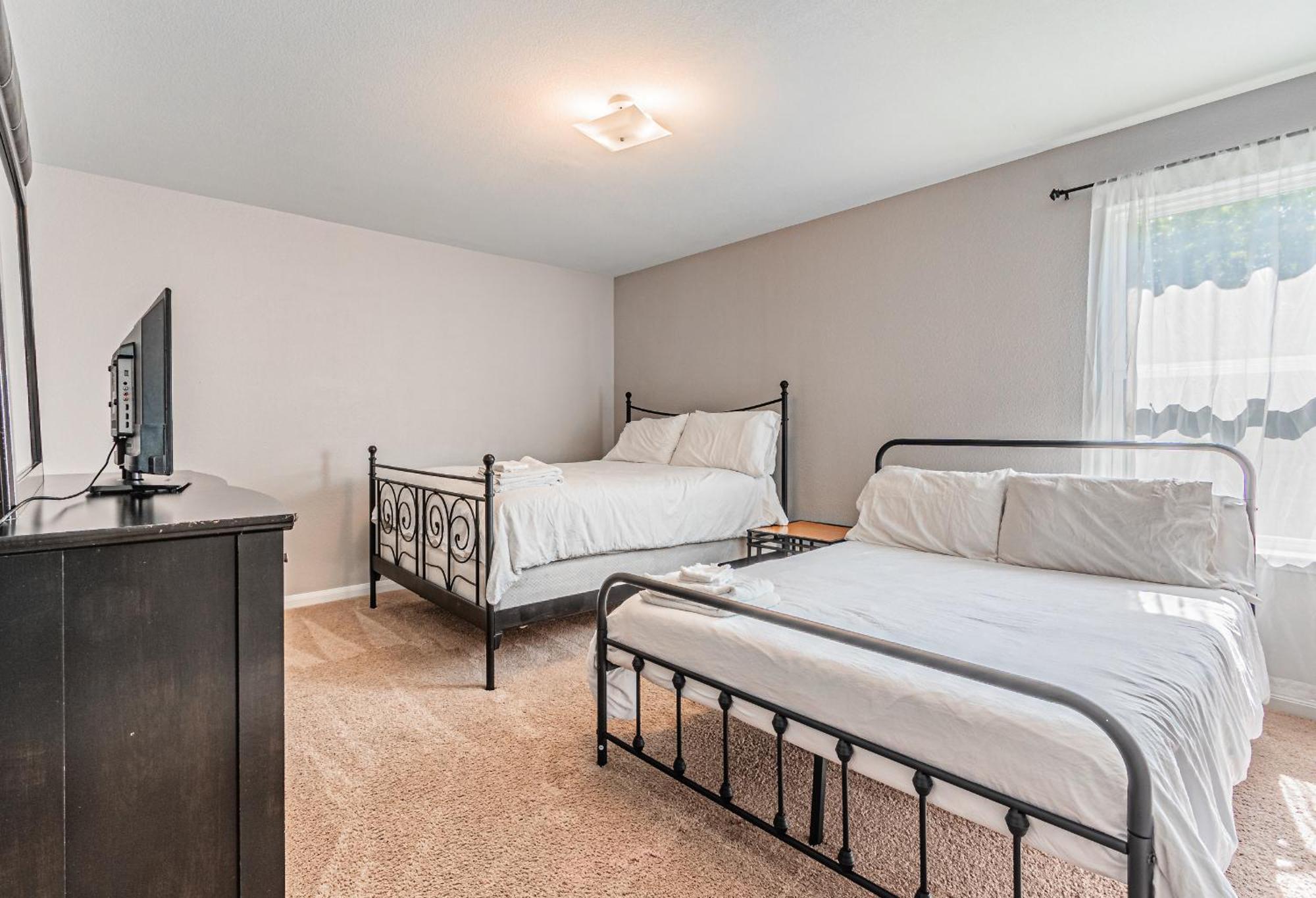 Luxury 5Br Dallas Retreat With Business Amenities - Perfect For Business Travelers, Families & Groups Extérieur photo