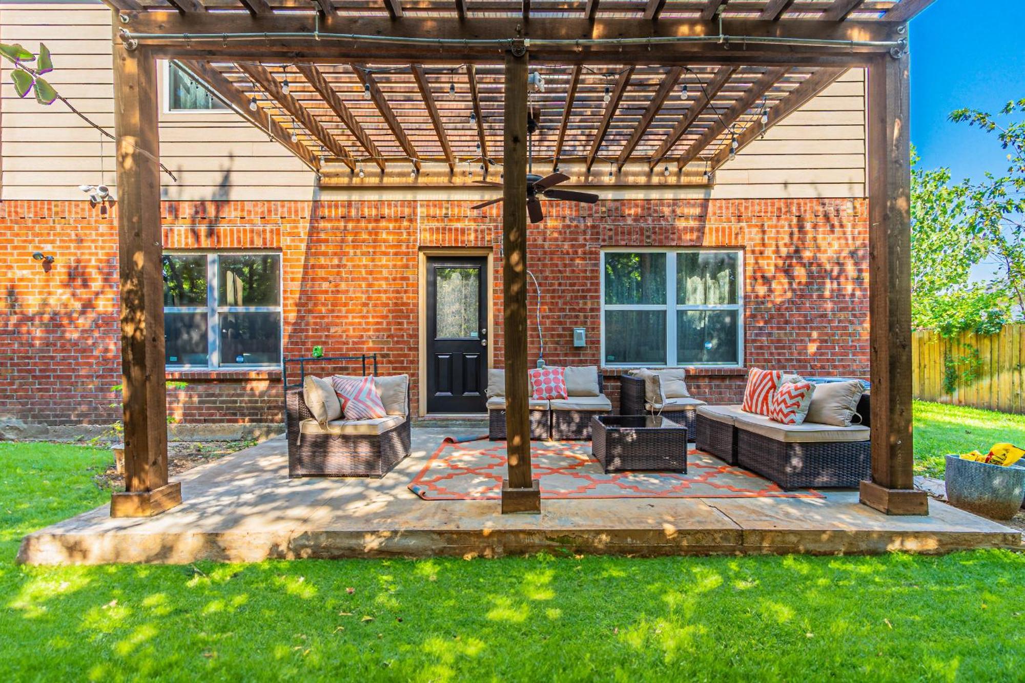 Luxury 5Br Dallas Retreat With Business Amenities - Perfect For Business Travelers, Families & Groups Extérieur photo